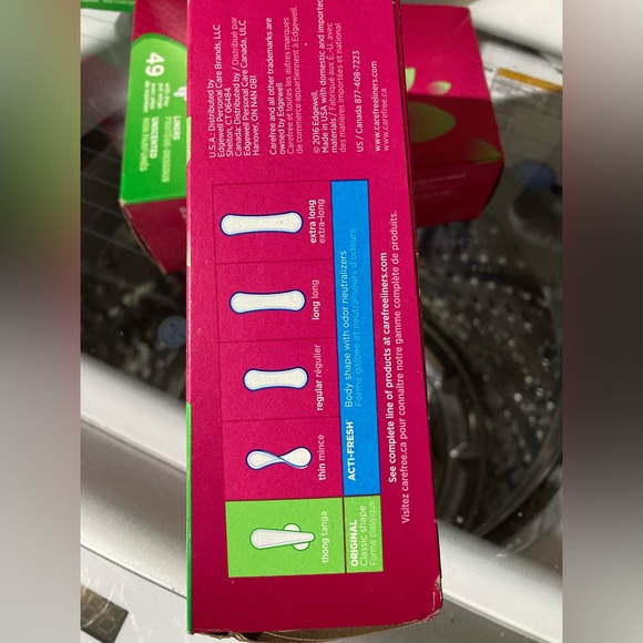 (2) Carefree Liners THONG Regular 49 With stay put wings Unscented 49 ct ea. - Picture 4 of 5